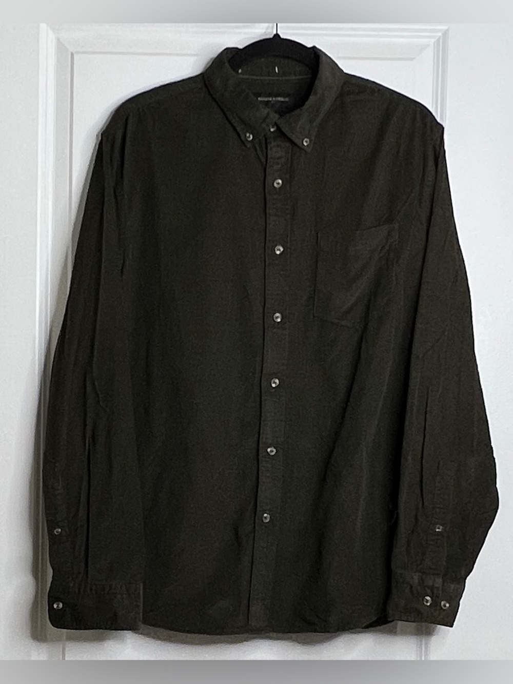 Banana Republic Olive Green Fine Wale Corduroy Button Down Shirt Men L Slim Fit